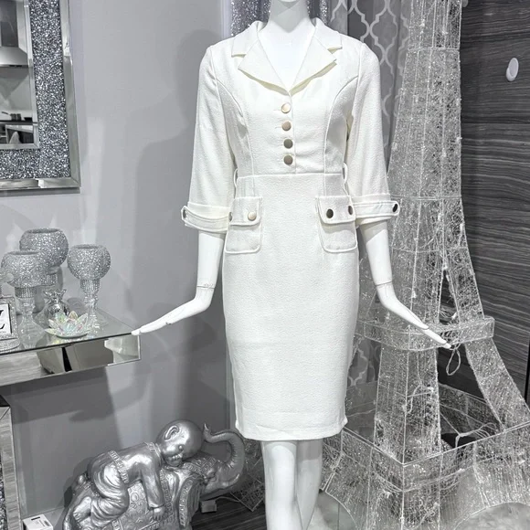 🆕🤍 Off-White Button-Down Dress - Picture 1 of 16